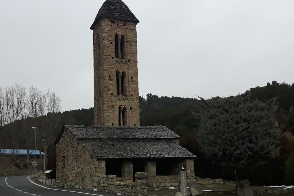 Apartament Gran Pirineu Montferrer Exteriér fotografie