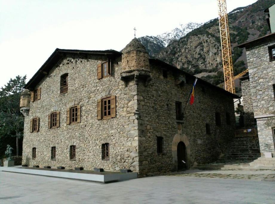 Apartament Gran Pirineu Montferrer Exteriér fotografie