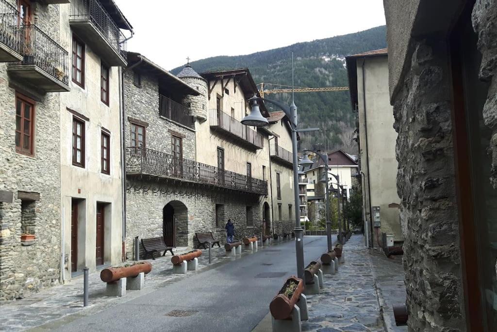 Apartament Gran Pirineu Montferrer Exteriér fotografie