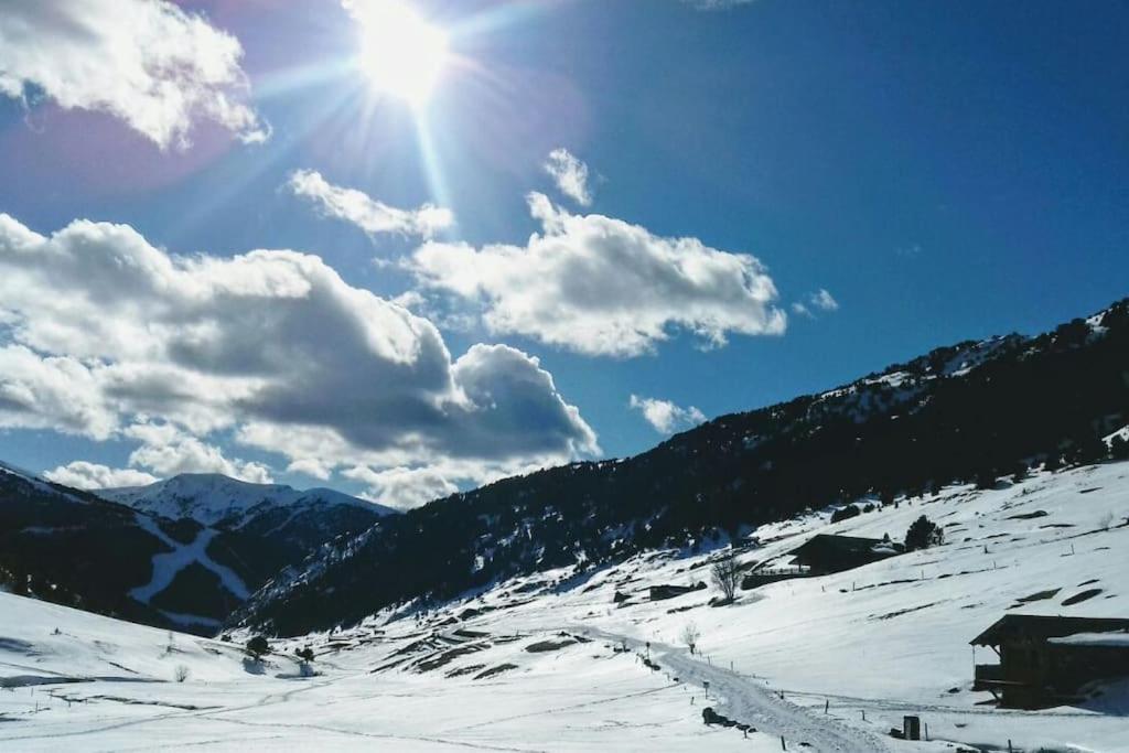Apartament Gran Pirineu Montferrer Exteriér fotografie